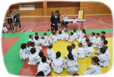 Jeunes judokas réunis sur les tatamis à Rabastens
